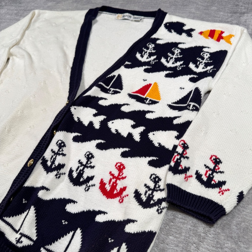 Vintage Nautical Cardigan Womens Medium White Navy Anchor Sailboat Coastal Knit - Picture 2 of 9
